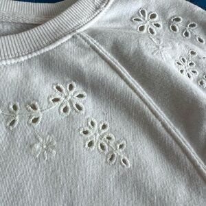 Pretty Cream Floral Sweatshirt